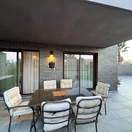 Con Gran Terraza * Dénia